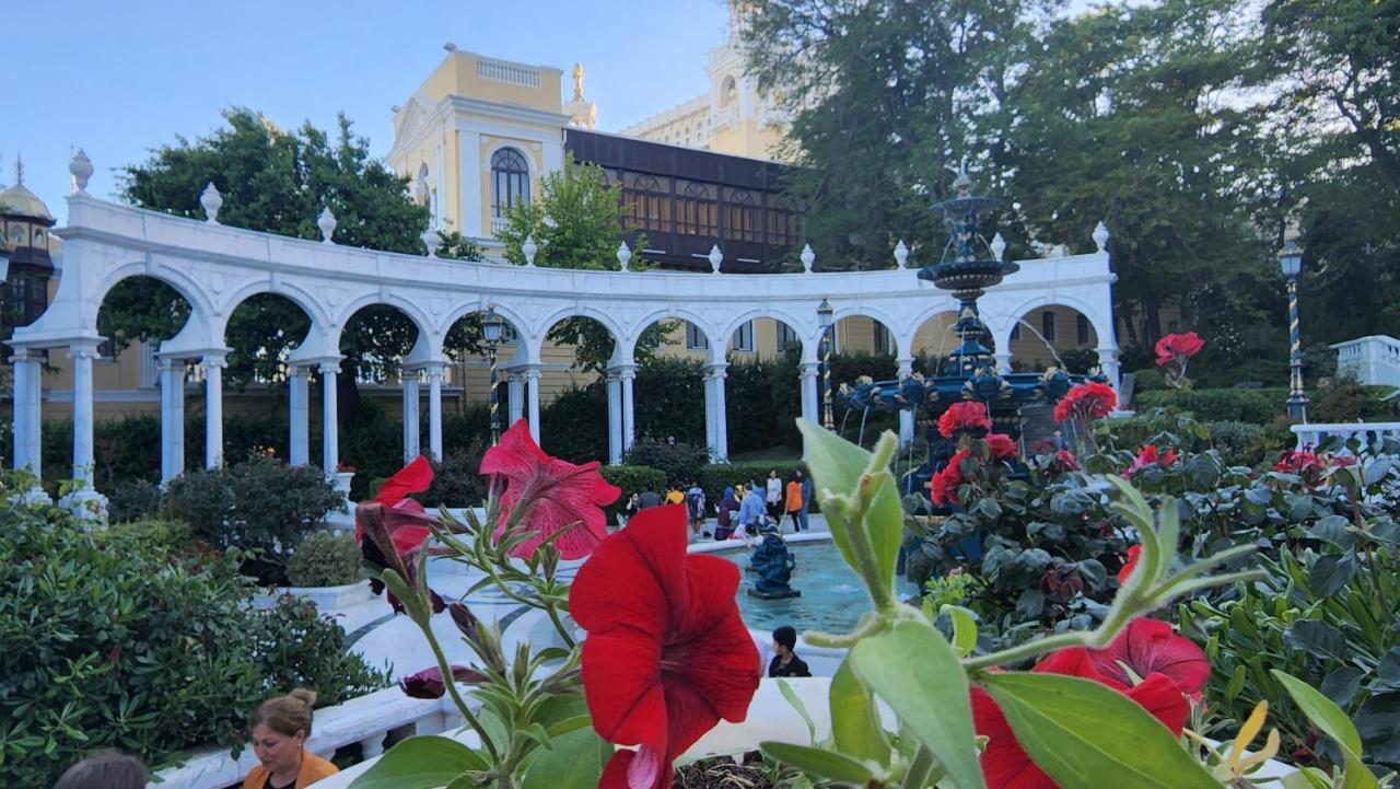 Econom Maxim Hotel Баку Екстер'єр фото
